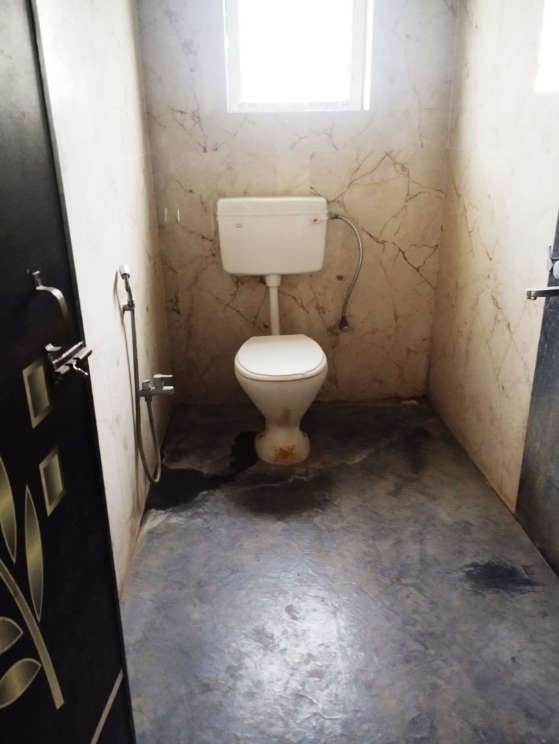 Unfurnished 3bhk in DakhinGaon, Kahilipara, Guwahati, Assam, India for Rent